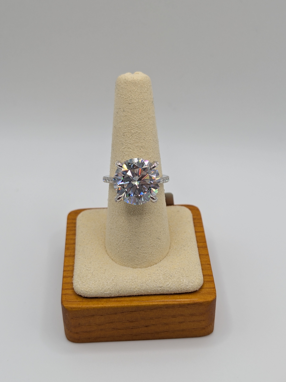 NWT 13.41CT Round Moissanite Hidden Halo Ring S925 Sterling Silver Sz 8